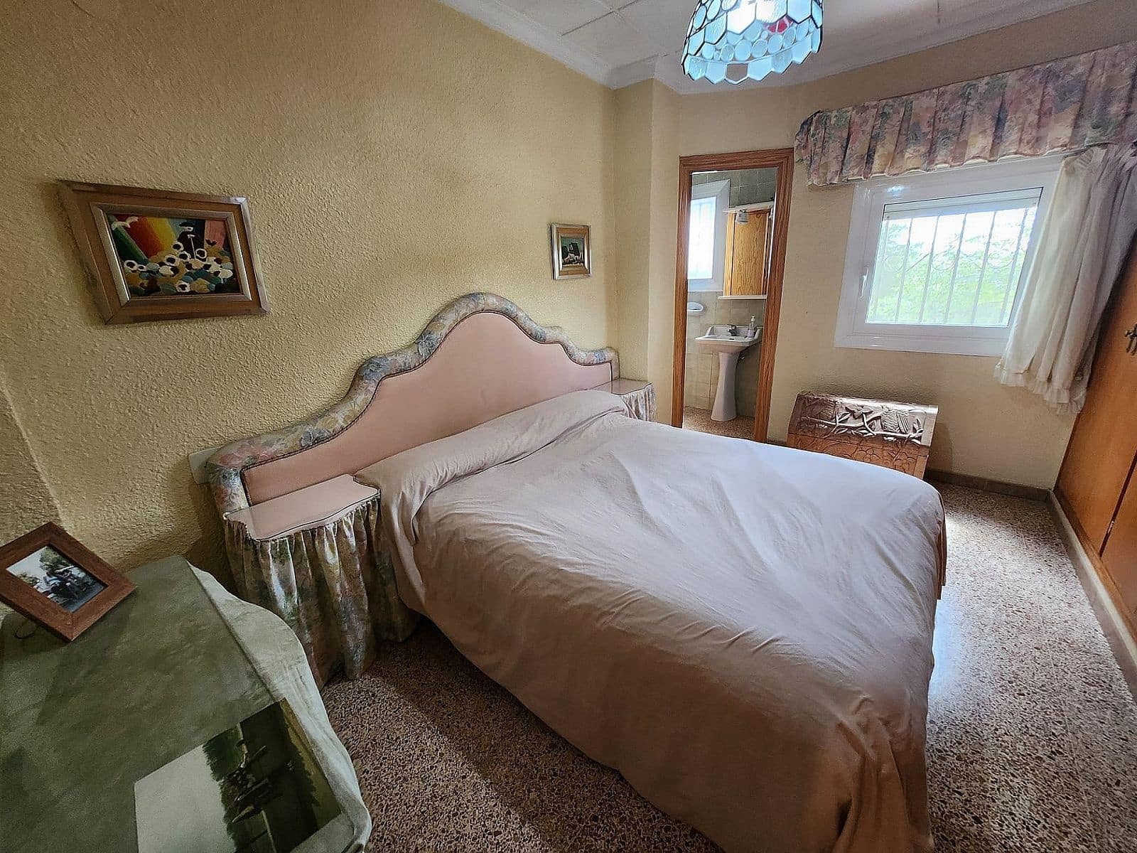 5 soveværelse Villa til salg i Sax med swimmingpool garage - € 350.000 (Ref: 9993755)