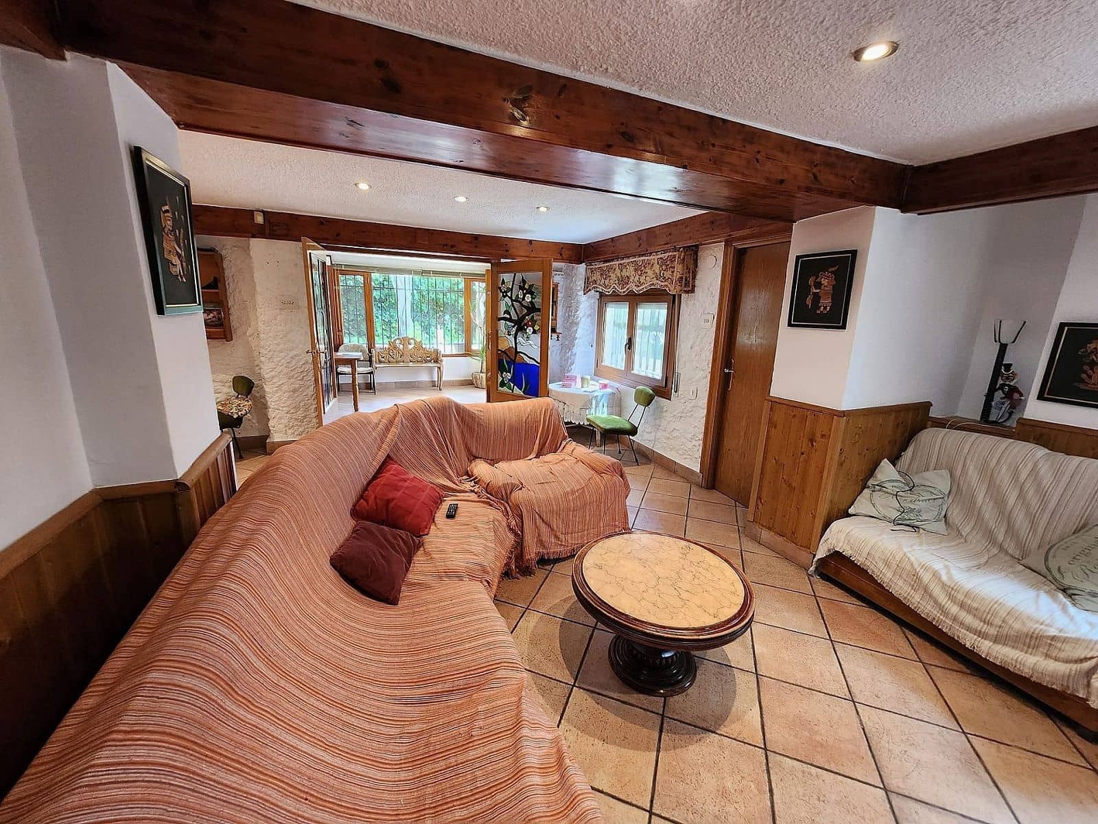 5 soveværelse Villa til salg i Sax med swimmingpool garage - € 350.000 (Ref: 9993755)