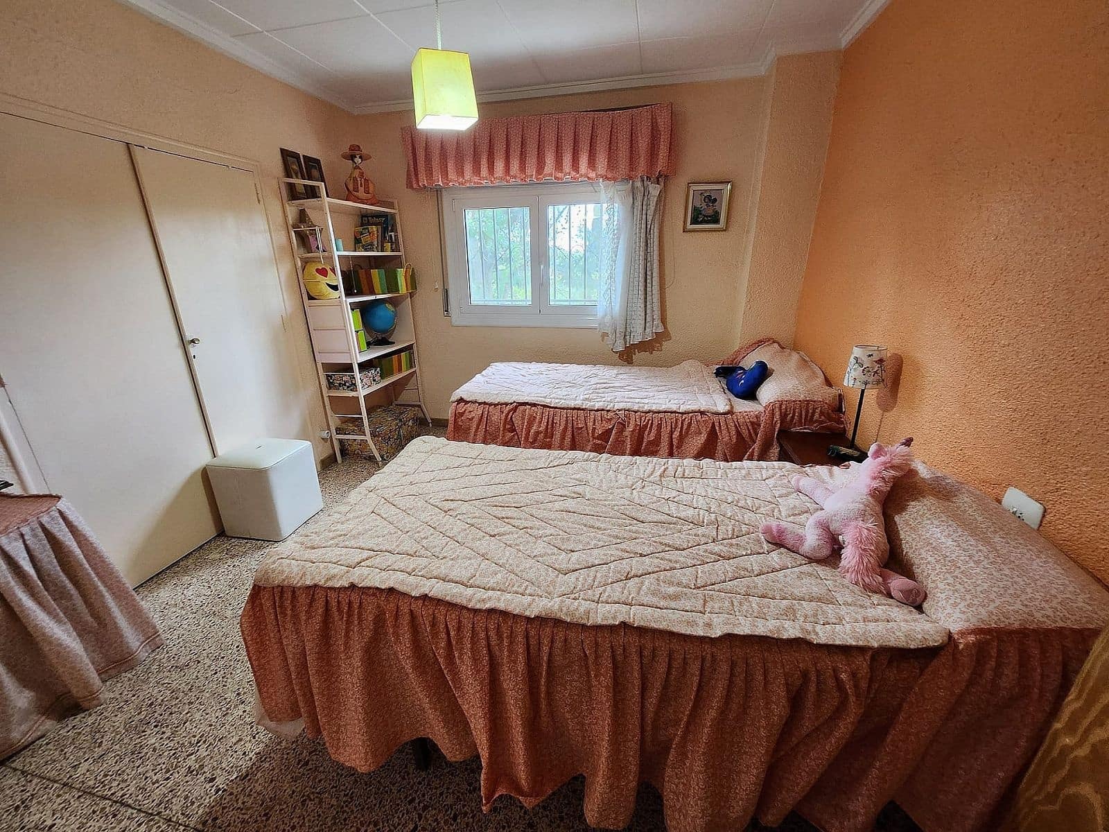 5 soveværelse Villa til salg i Sax med swimmingpool garage - € 350.000 (Ref: 9993755)