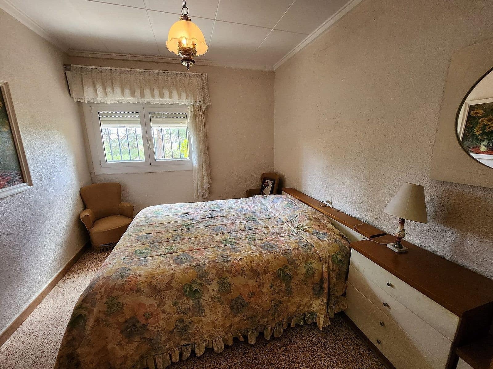 5 soveværelse Villa til salg i Sax med swimmingpool garage - € 350.000 (Ref: 9993755)