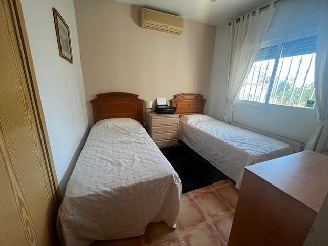 3 bedroom Villa for sale in Castalla with pool garage - € 280,000 (Ref: 9993781)