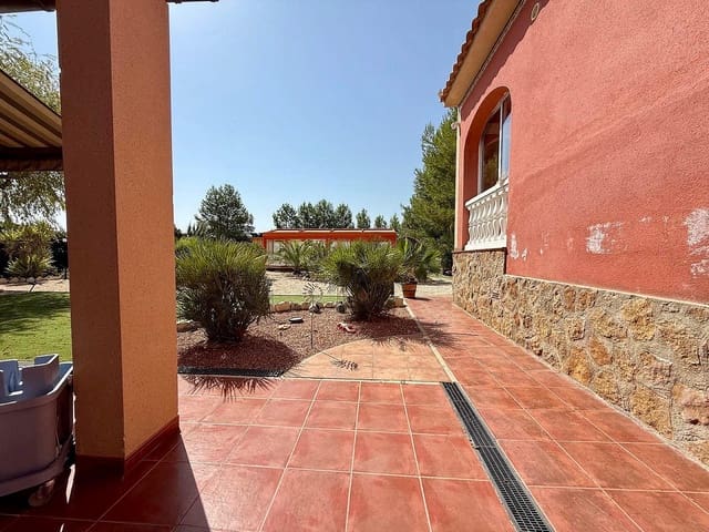 2 soveværelse Villa til salg i Lel, Pinoso med swimmingpool garage - € 340.000 (Ref: 9993782)