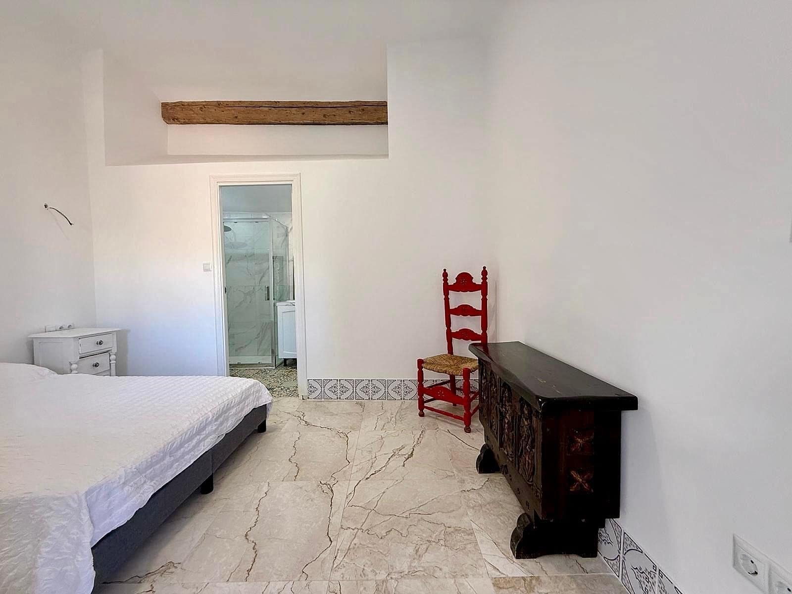 Lejlighed til salg i Pinoso - € 330.000 (Ref: 9993783)