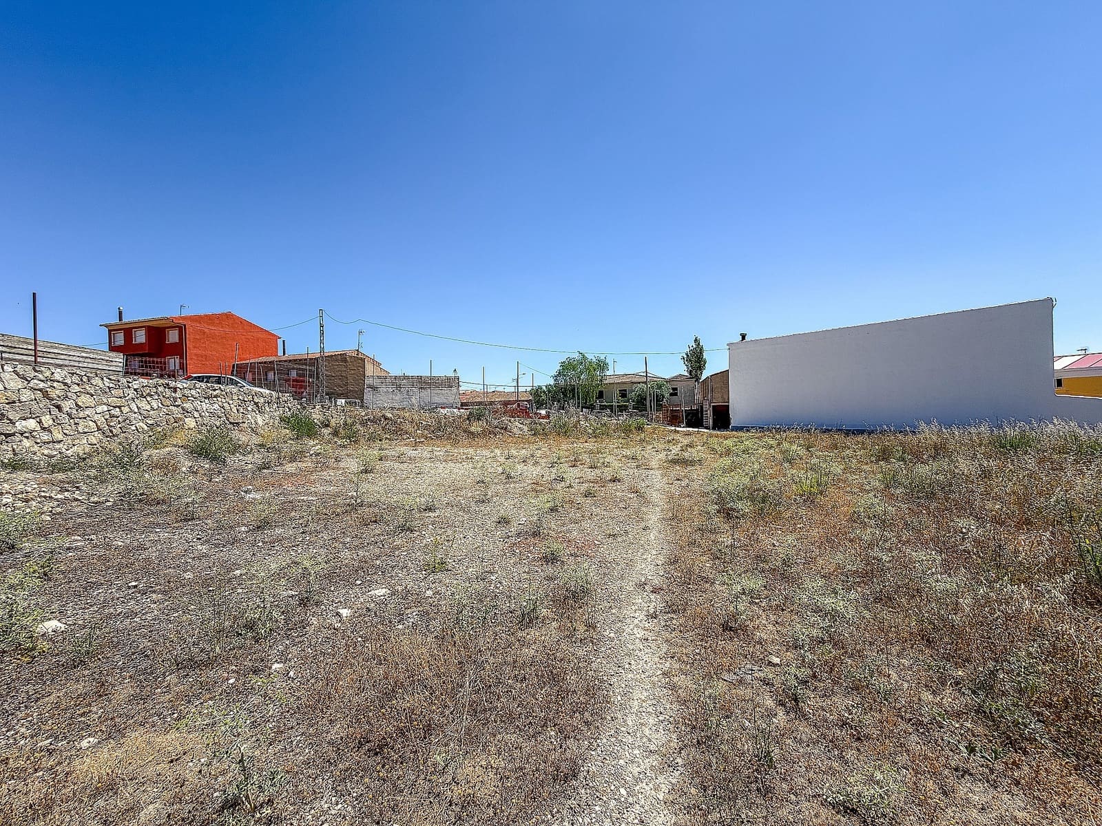 Undeveloped Land for sale in Lezuza - € 175,000 (Ref: 9994738)