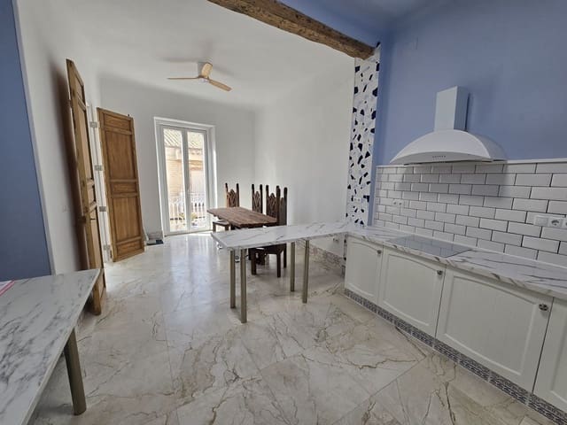2 soveværelse Lejlighed til salg i Pinoso - € 330.000 (Ref: 9999508)