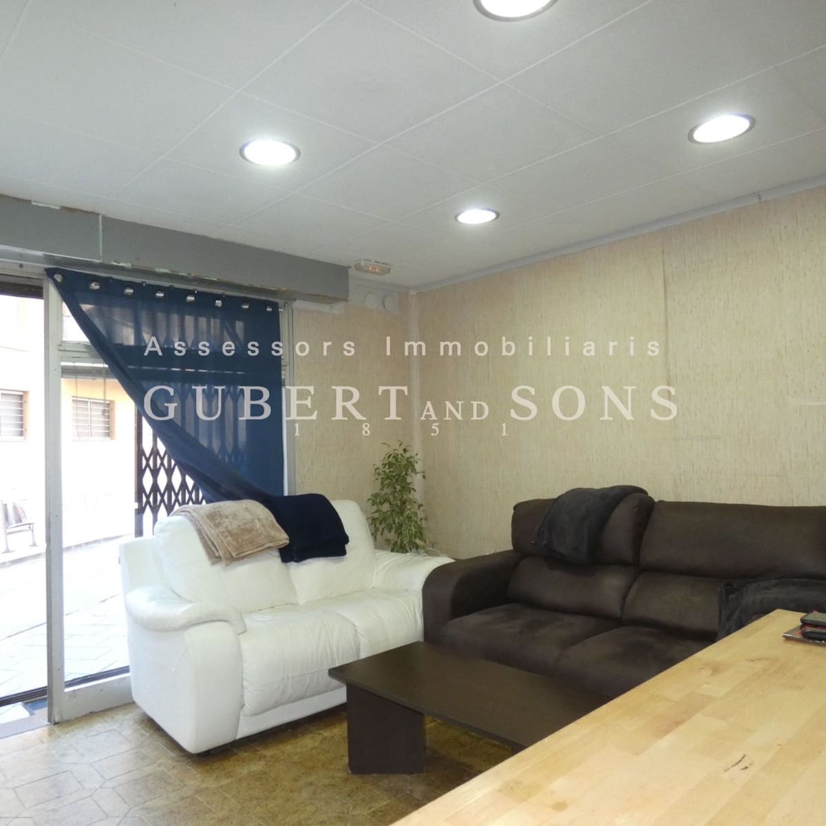 Commercial for sale in Palamos - € 140,000 (Ref: 9677830)