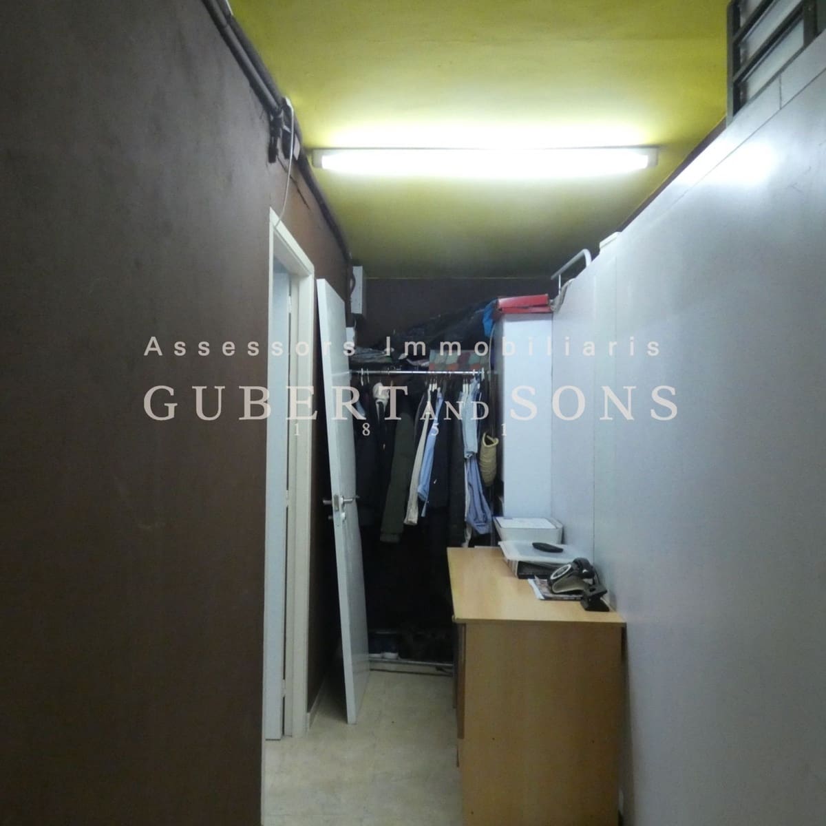 Commercial for sale in Palamos - € 140,000 (Ref: 9677830)