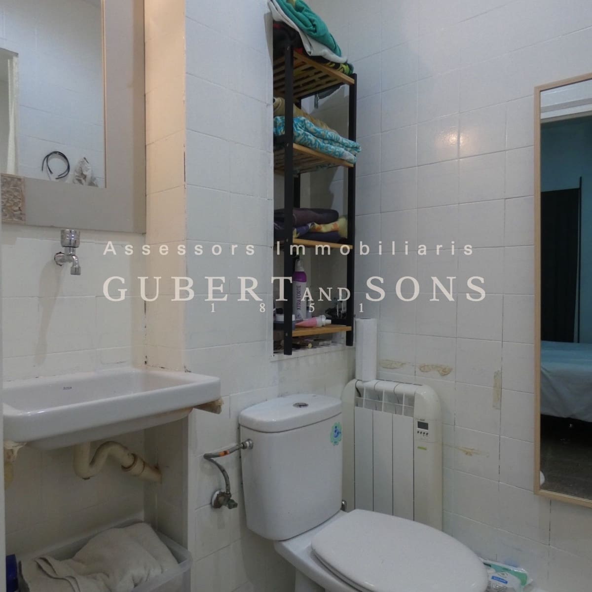 Commercial for sale in Palamos - € 140,000 (Ref: 9677830)