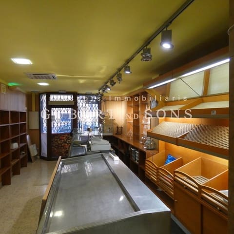 Commercial for sale in Sant Joan de Palamós, Palamós - € 140,000 (Ref: 9677830)