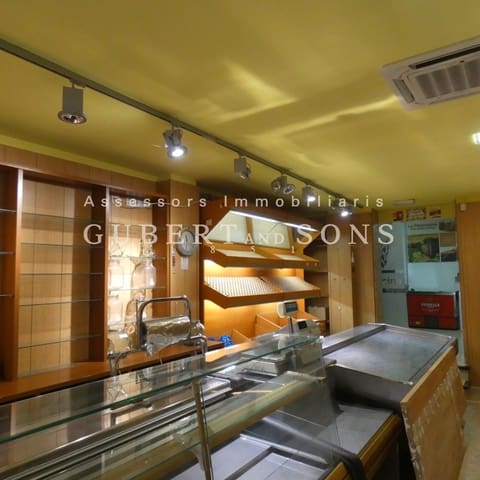 Commercial for sale in Sant Joan de Palamós, Palamós - € 140,000 (Ref: 9677830)