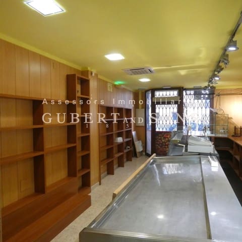 Commercial for sale in Sant Joan de Palamós, Palamós - € 140,000 (Ref: 9677830)