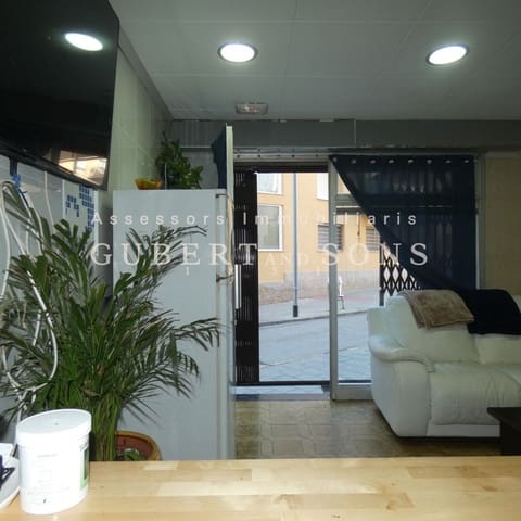 Commercial for sale in Sant Joan de Palamós, Palamós - € 140,000 (Ref: 9677830)