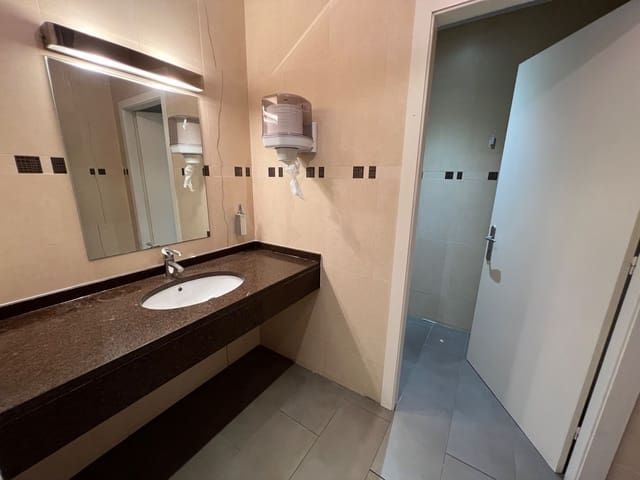 Commercieel te koop in Palamós - € 900.000 (Ref: 9677835)