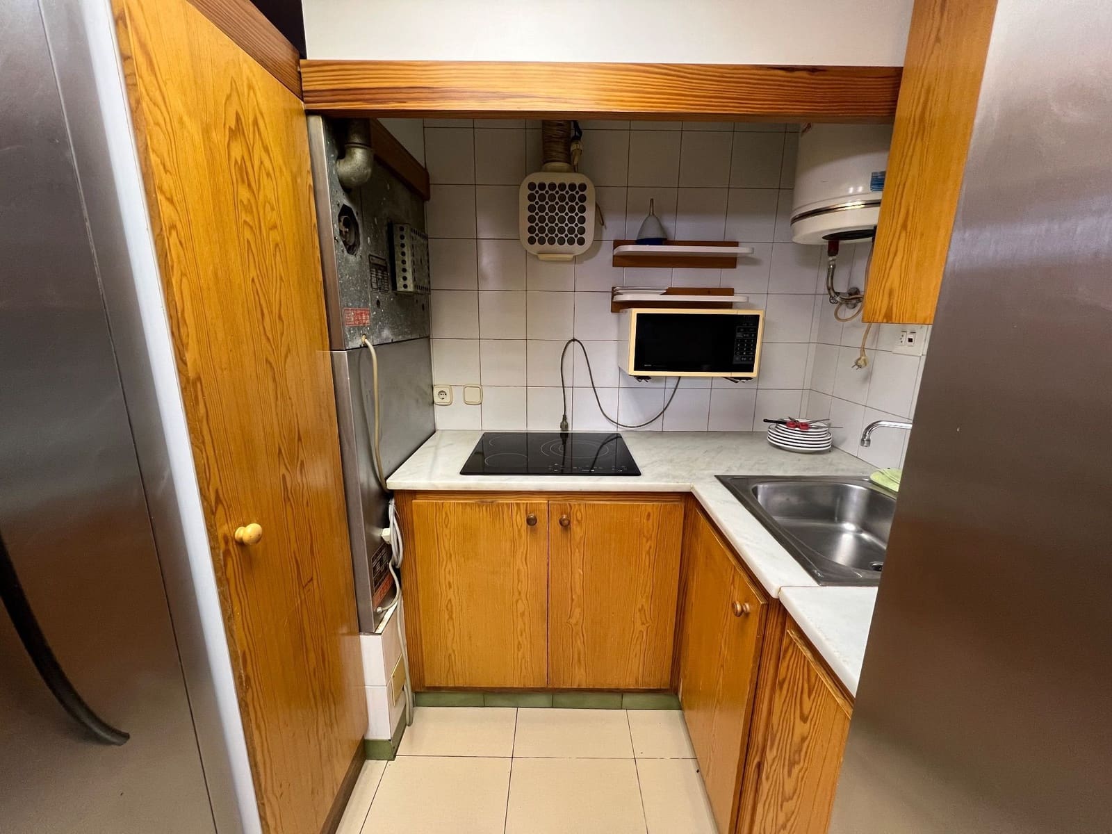 Commercial for sale in Palamos - € 250,000 (Ref: 9677836)