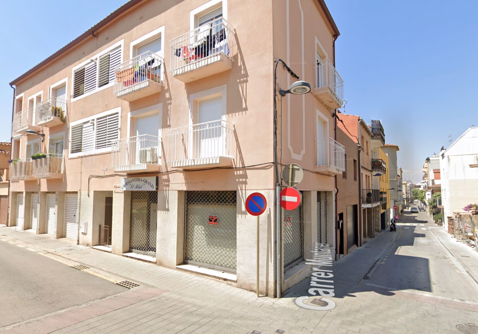 Commercial for sale in Palamos - € 250,000 (Ref: 9677836)