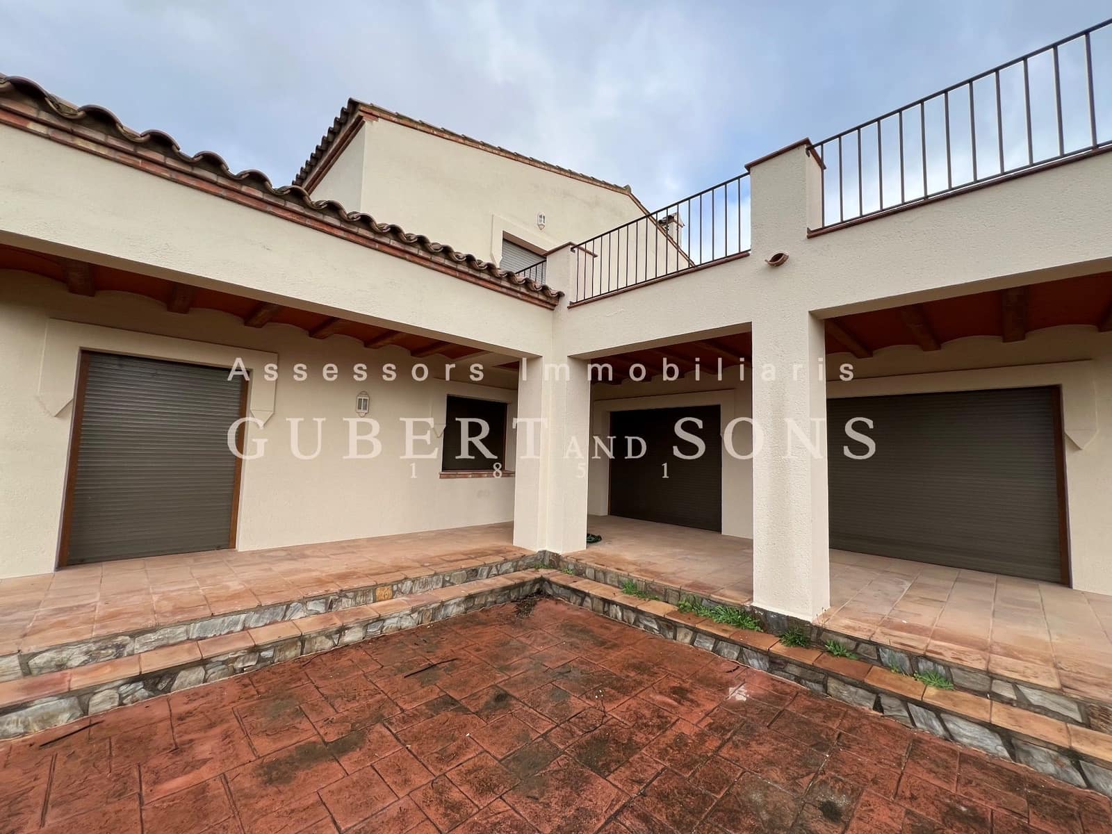 4 soverom Villa til salgs i Peralada med svømmebasseng garasje - € 695 000 (Ref: 9677847)