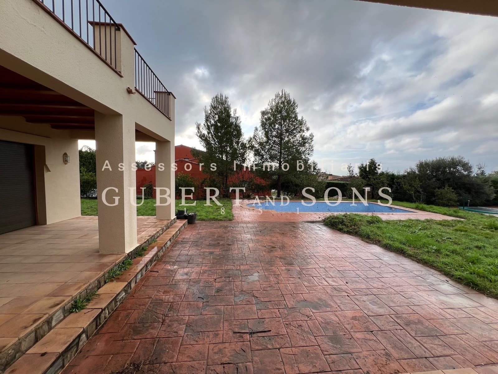 4 soverom Villa til salgs i Peralada med svømmebasseng garasje - € 695 000 (Ref: 9677847)