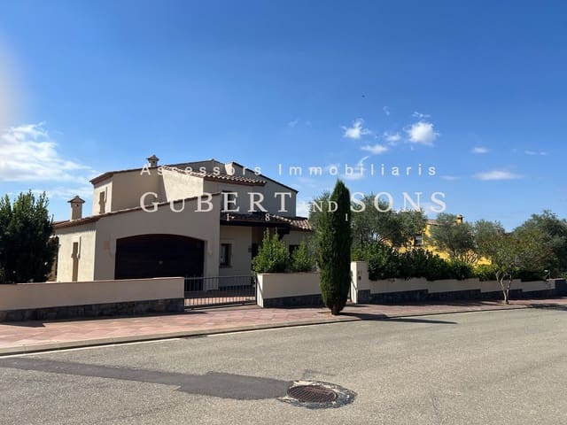 4 soverom Villa til salgs i Peralada med svømmebasseng garasje - € 695 000 (Ref: 9677847)