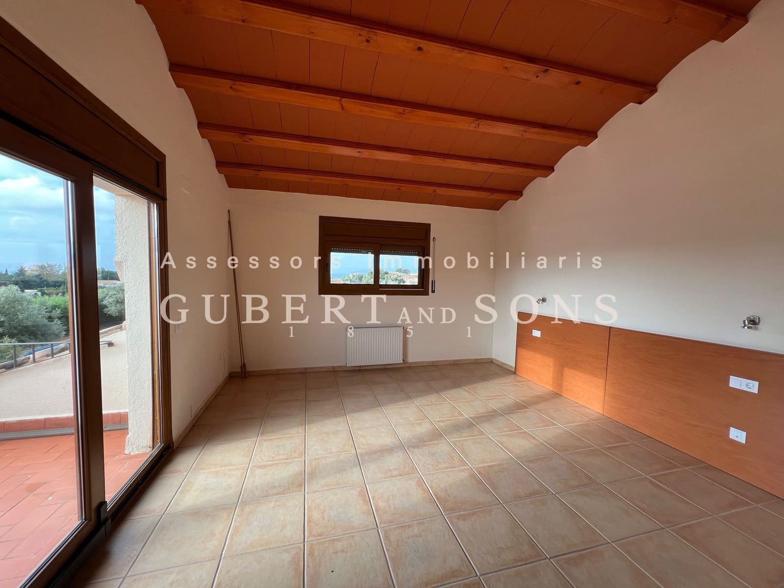 4 soverom Villa til salgs i Peralada med svømmebasseng garasje - € 695 000 (Ref: 9677847)