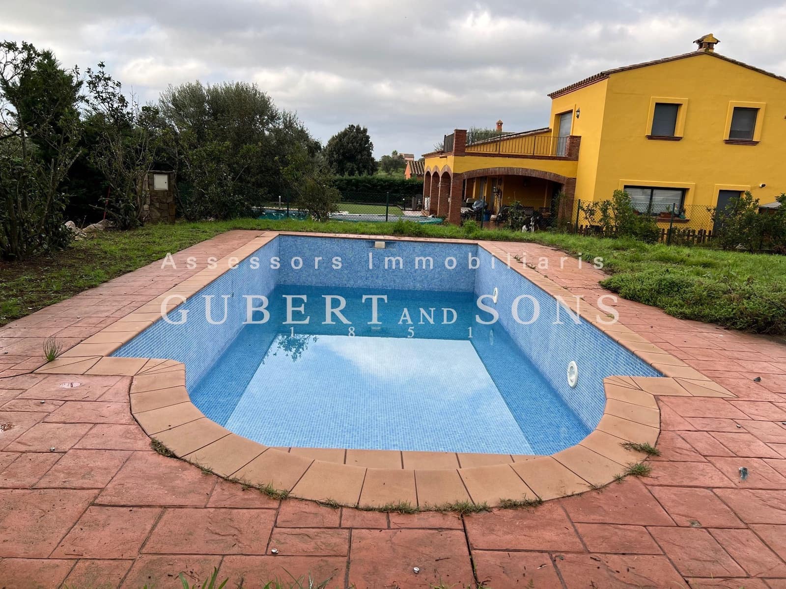 4 soverom Villa til salgs i Peralada med svømmebasseng garasje - € 695 000 (Ref: 9677847)