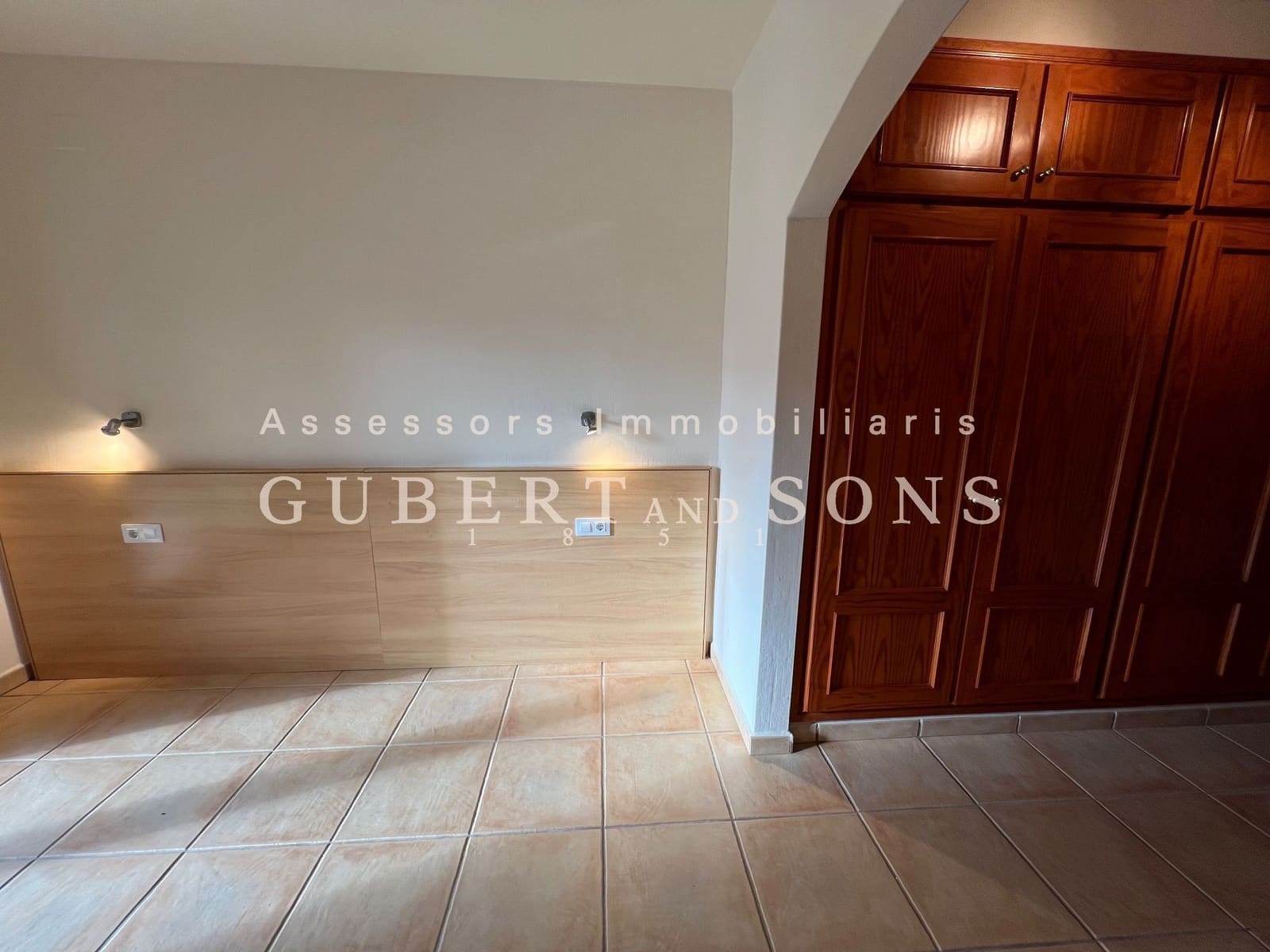 4 soverom Villa til salgs i Peralada med svømmebasseng garasje - € 695 000 (Ref: 9677847)