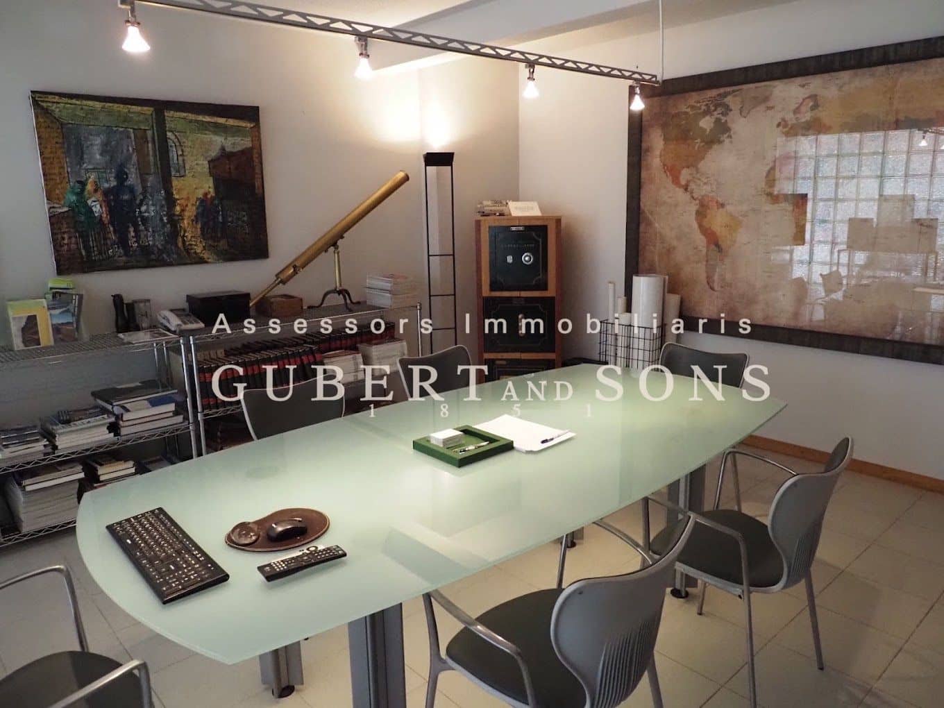 Commercial for rent in Palamos - € 500 (Ref: 9677853)