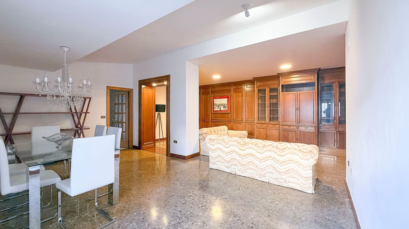 4 bedroom Flat for sale in Denia - € 395,000 (Ref: 10026276)