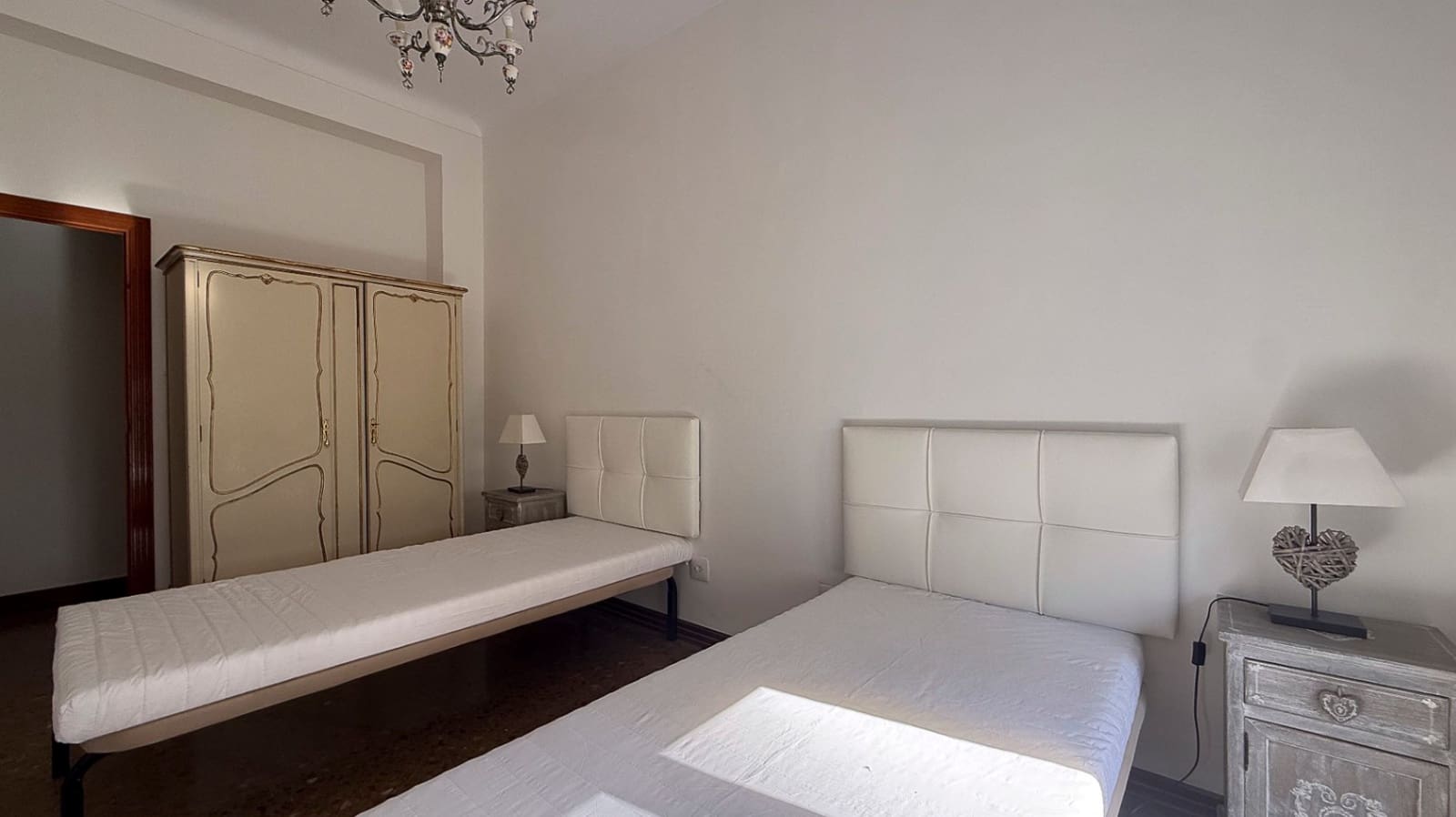 4 bedroom Flat for sale in Denia - € 395,000 (Ref: 10026276)