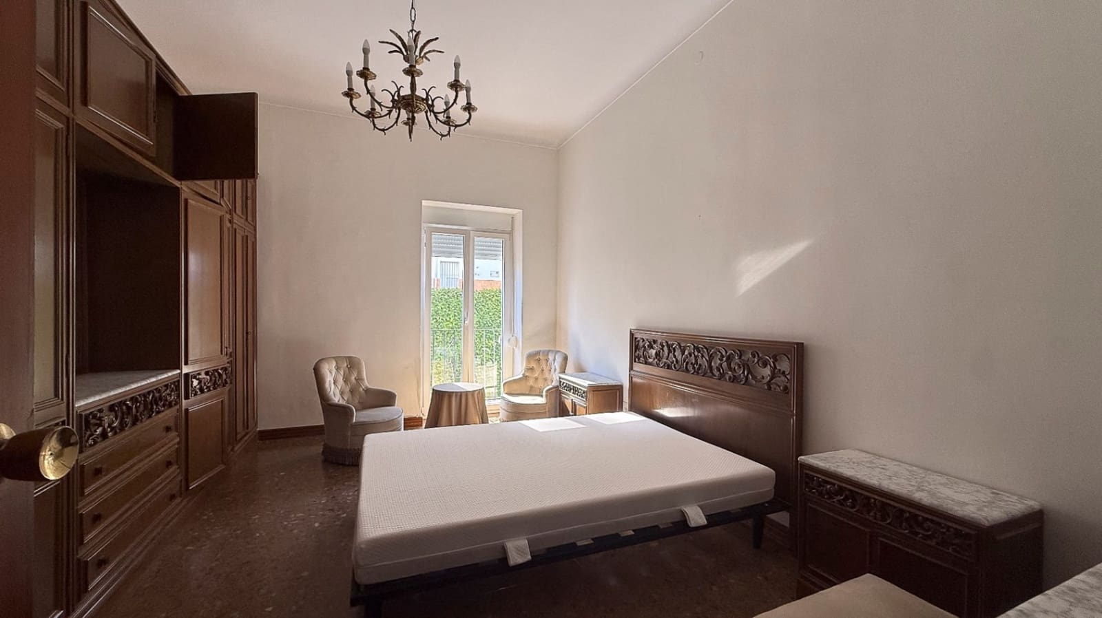 4 bedroom Flat for sale in Denia - € 395,000 (Ref: 10026276)