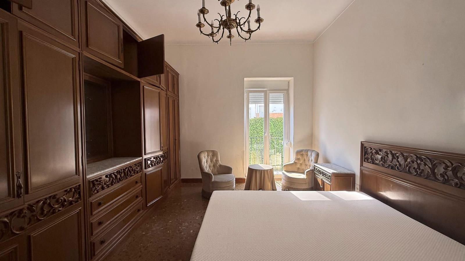 4 bedroom Flat for sale in Denia - € 395,000 (Ref: 10026276)