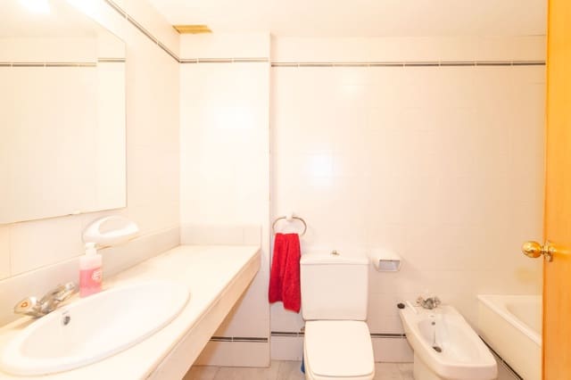 3 bedroom Apartment for rent in Dénia with pool garage - € 1,200 (Ref: 10063004)