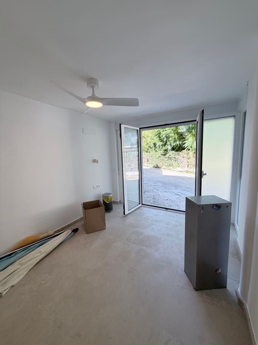 3 chambre Villa/Maison Semi-Mitoyenne à vendre à Denia avec piscine garage - 480 000 € (Ref: 10085240)