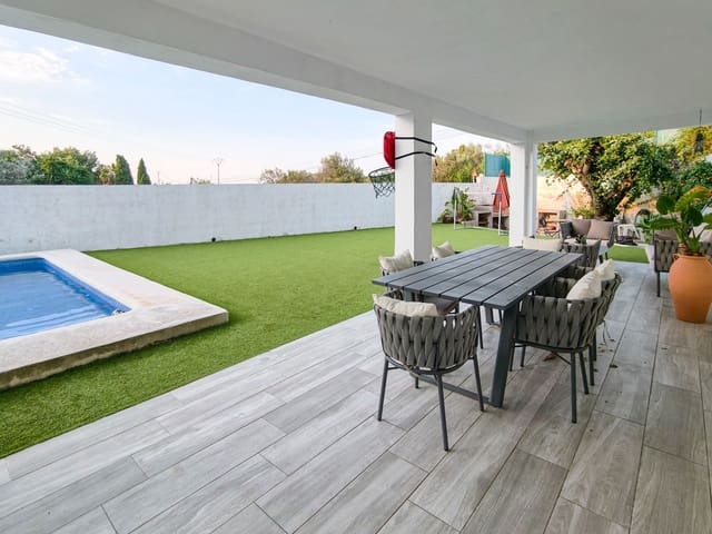 5 quarto Moradia para venda em Dénia com piscina garagem - 849 000 € (Ref: 10098845)