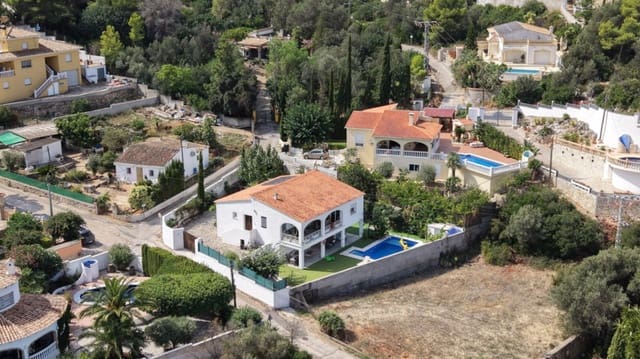 5 quarto Moradia para venda em Dénia com piscina garagem - 849 000 € (Ref: 10098845)