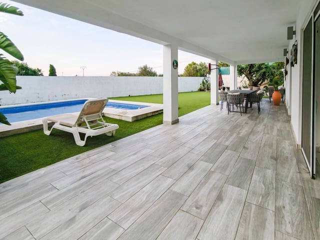 5 quarto Moradia para venda em Dénia com piscina garagem - 849 000 € (Ref: 10098845)