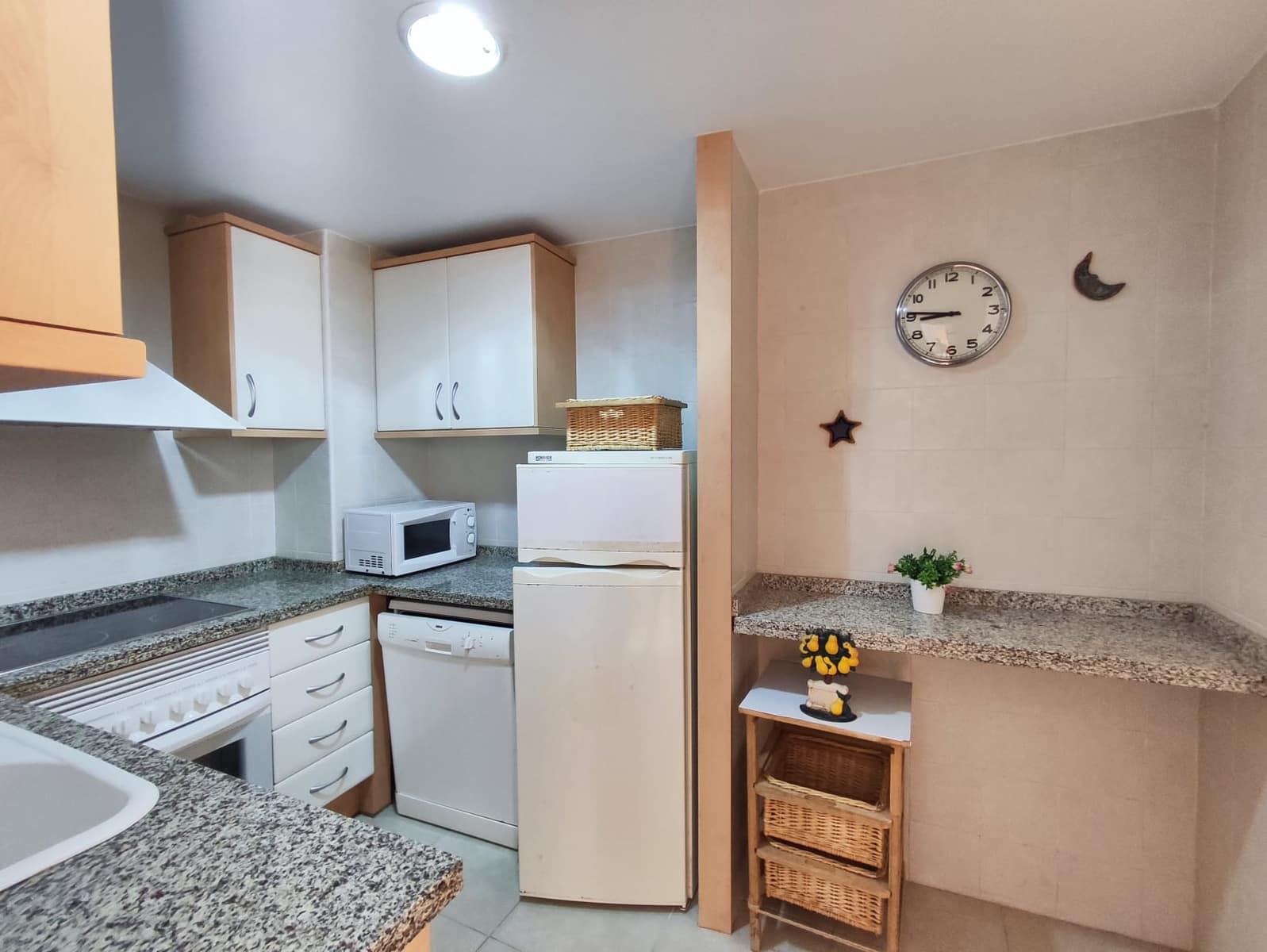 2 bedroom Apartment for sale in Denia with pool garage - € 335,000 (Ref: 10158714)