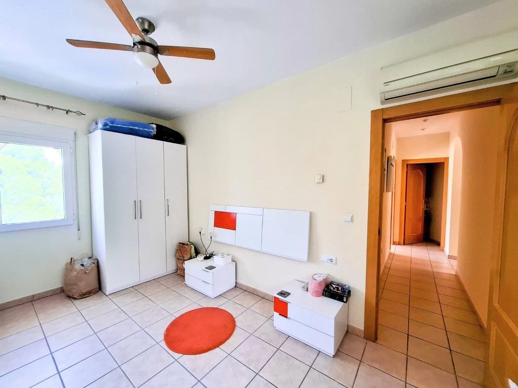 3 slaapkamer Villa te koop in Denia met zwembad - € 725.000 (Ref: 10158727)