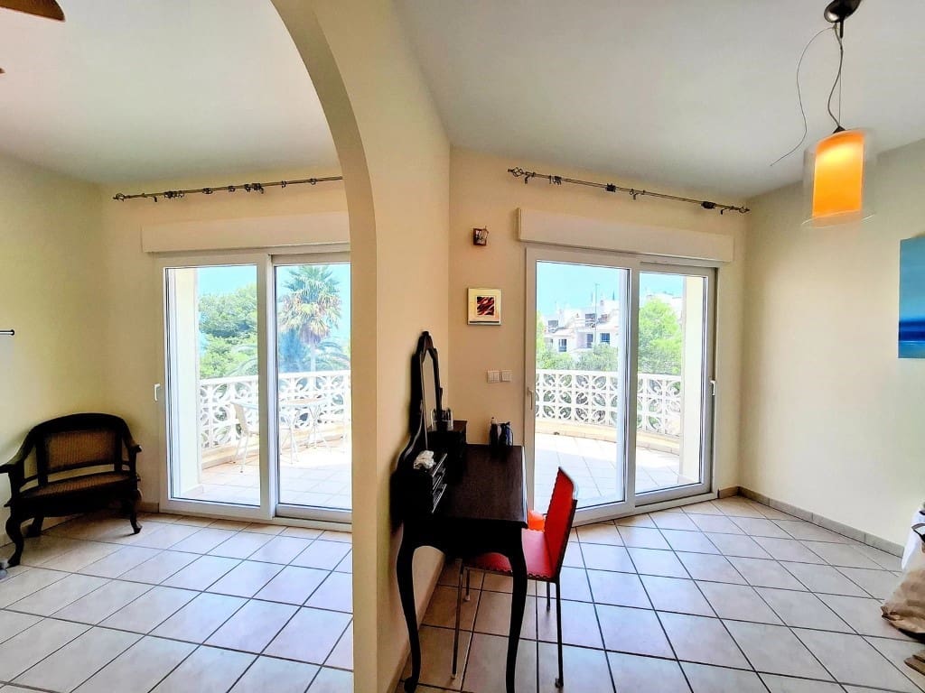 3 slaapkamer Villa te koop in Denia met zwembad - € 725.000 (Ref: 10158727)