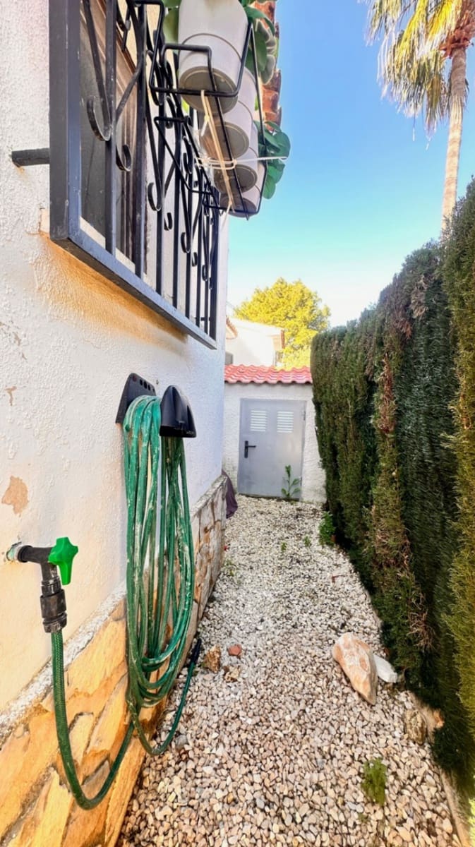 Bungalow de 2 habitaciones en Dénia en venta con piscina - 289.000 € (Ref: 10181689)