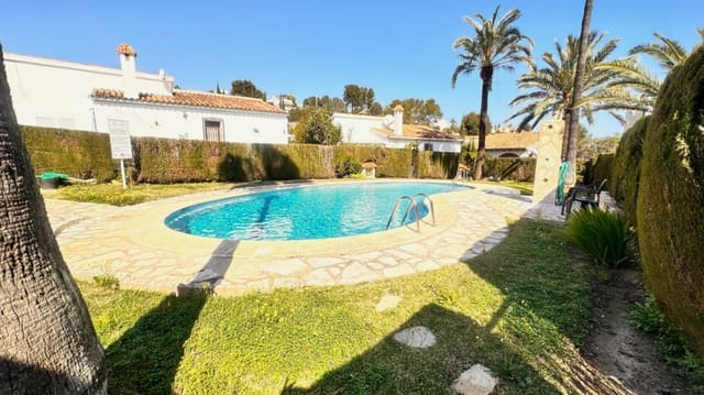 Bungalow de 2 habitaciones en El Montgó, Dénia en venta con piscina - 289.000 € (Ref: 10181689)