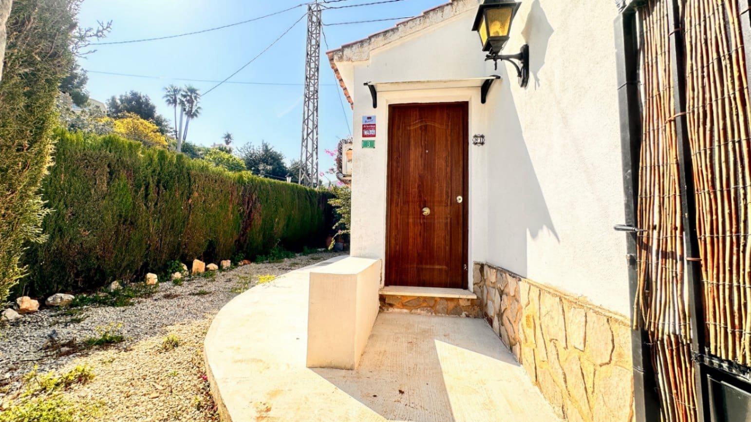 Bungalow de 2 habitaciones en Dénia en venta con piscina - 289.000 € (Ref: 10181689)
