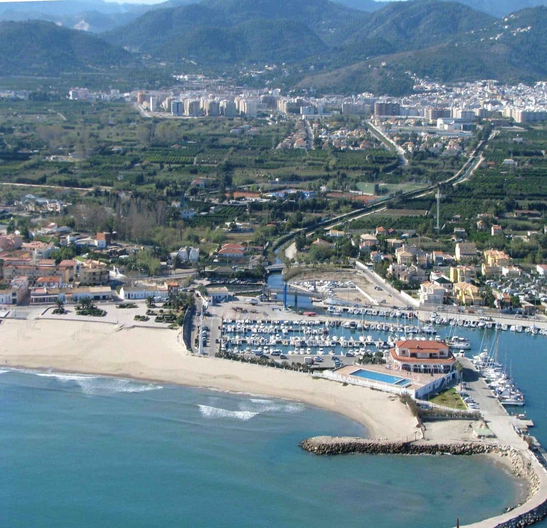 5 bedroom Villa for sale in Oliva with pool garage - € 1,539,000 (Ref: 4436044)