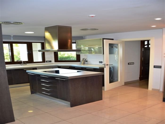 5 bedroom Villa for sale in Denia - € 1,900,000 (Ref: 7343082)