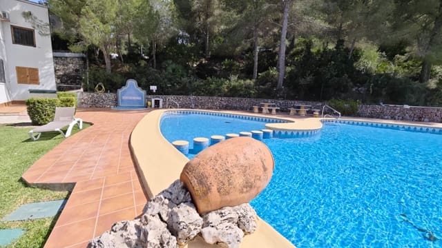 3 bedroom Townhouse for sale in Pedreguer with pool garage - € 315,000 (Ref: 7754557)