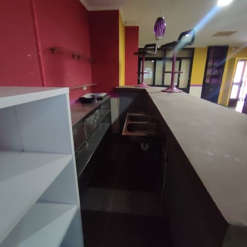 Commercial for sale in Centro Urbano, Dénia - € 105,000 (Ref: 7958343)