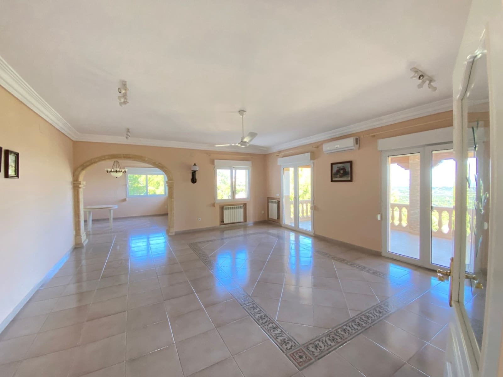 5 sovrum Villa till salu i La Sella med garage - 965 000 € (Ref: 7958352)