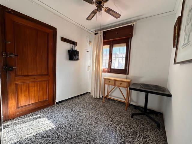 3 bedroom Apartment for sale in Centro Urbano, Dénia - € 160,000 (Ref: 8212556)