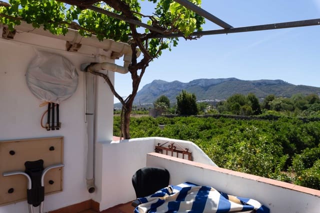 Chalet de 7 habitaciones en Dénia en venta con garaje - 560.000 € (Ref: 8296666)