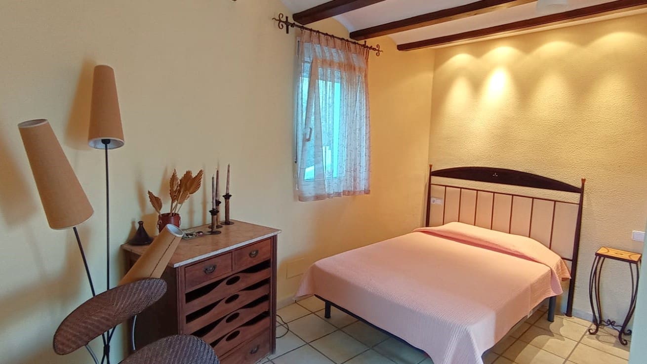 5 sypialnia Willa na sprzedaż w Denia z basenem garażem - 598 000 € (Ref: 8490398)