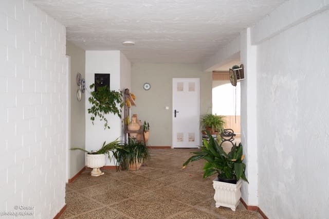 Chalet de 6 habitaciones en Dénia en venta con piscina garaje - 1.250.000 € (Ref: 8541318)